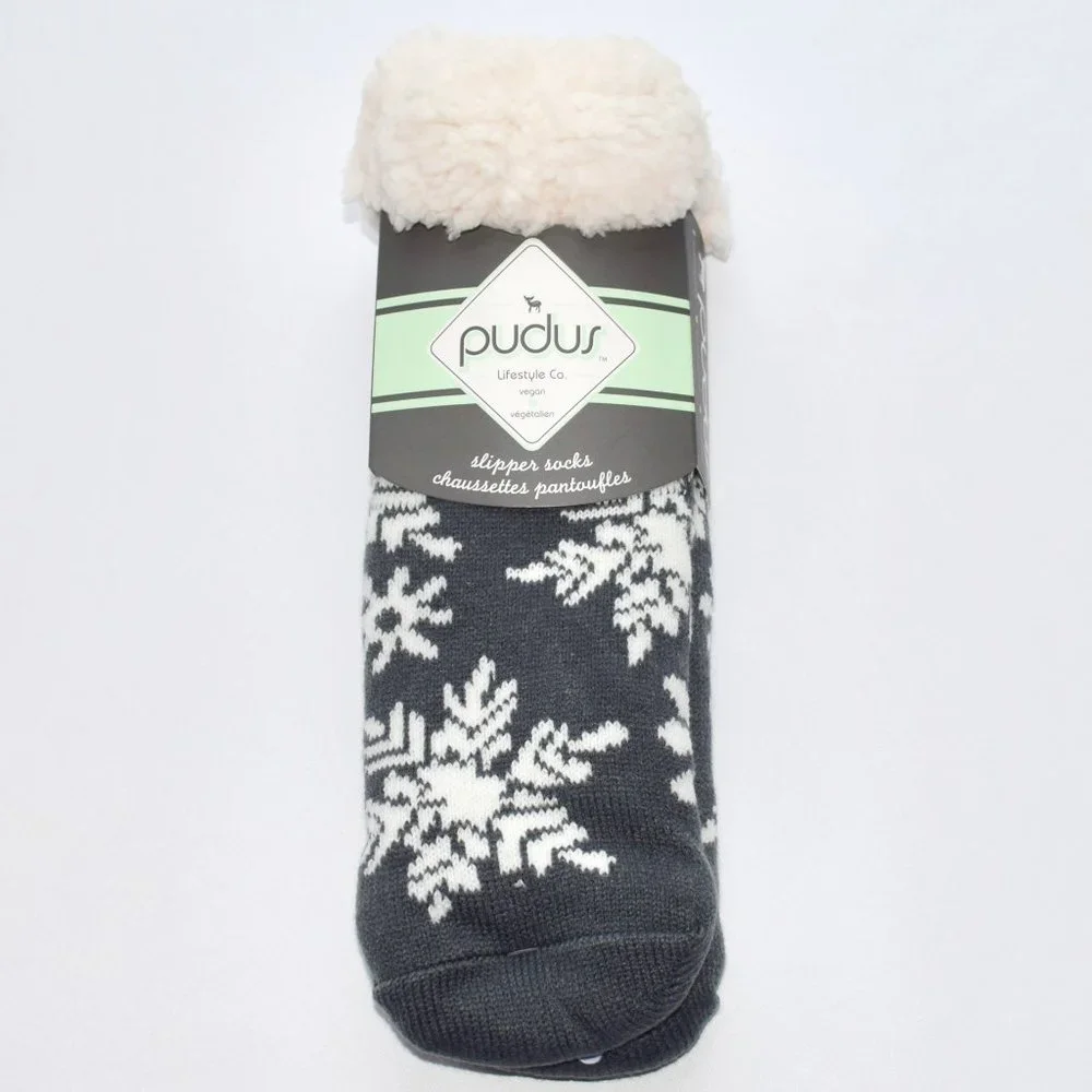 NEW Pudus Snowflake Slipper Socks - One Size